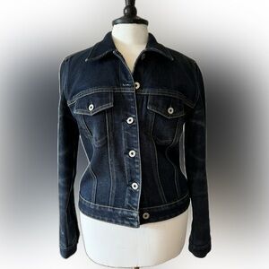 GAP Women’s Vintage Y2K Classic Button Up Denim Jean Jacket